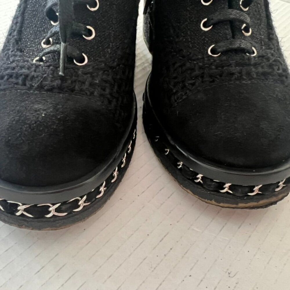 Chanel black tweed and suede combat boots size 38 - Picture 7 of 11